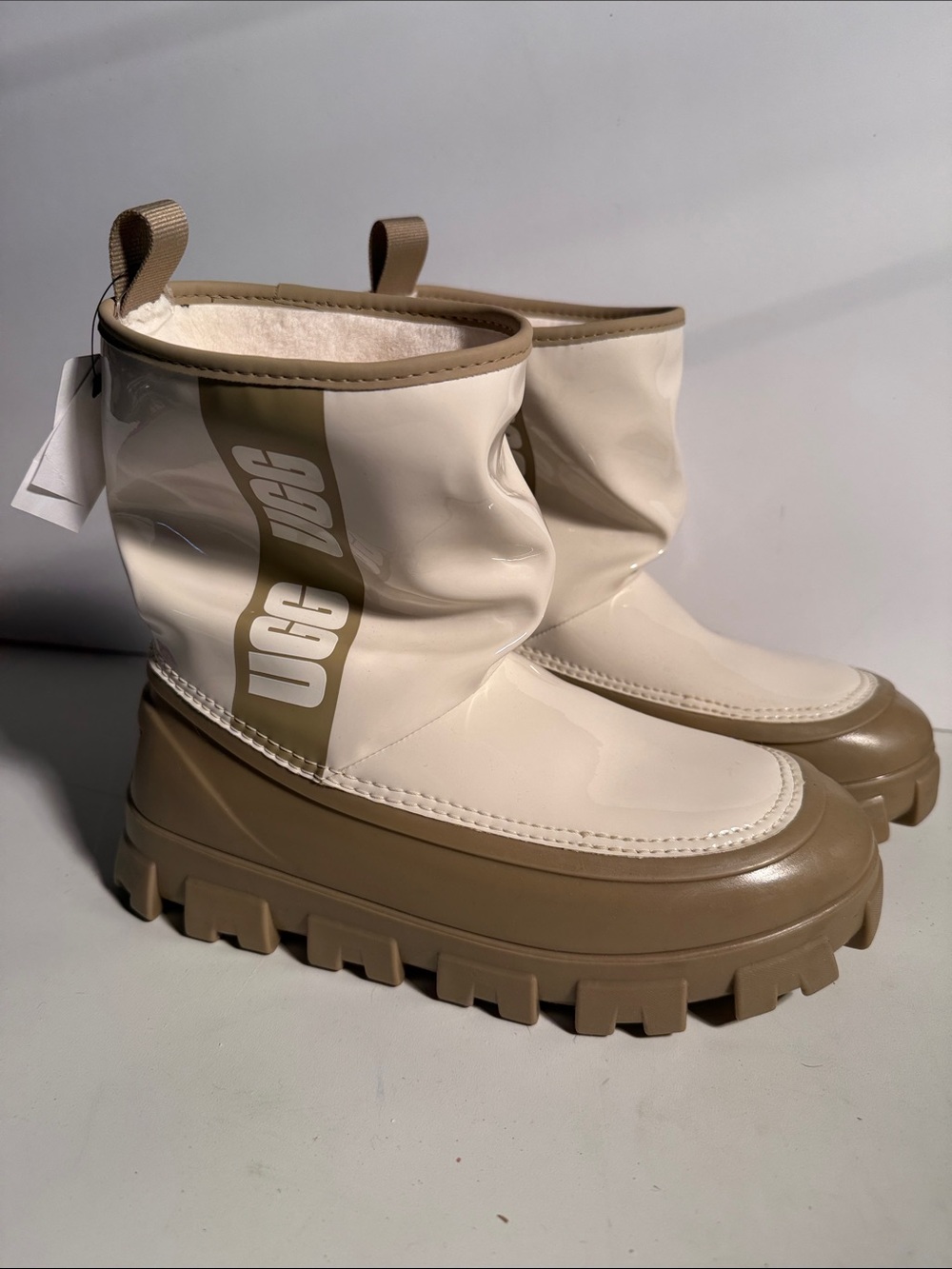 UGG Women's Cream and Tan Chunky Lug Rain Boots